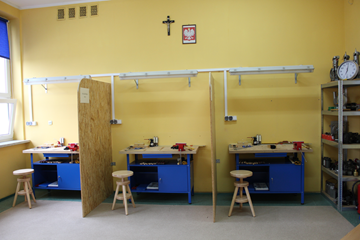 Stanowiska egzaminacyjne do zawodu ślusarz