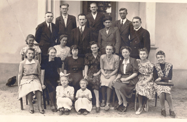 Grono pedagogiczne szkoły 1946 r.
