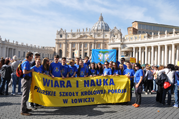 Uczniowie podczas wyjazdu do Rzymu