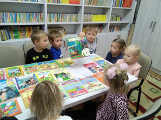 W naszej przedszkolnej bibliotece