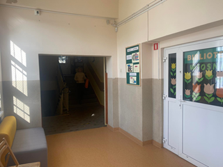 Wejście do biblioteki