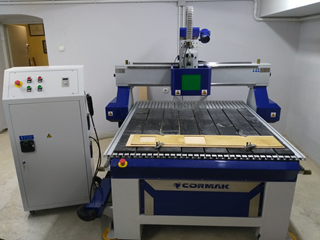 frezarka CNC