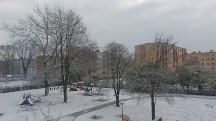Plac zabaw -  zimowo.