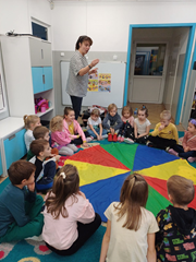 współpraca z fundacją, dotycząca projektu "Różnorodni"