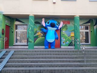 Odwiedziny postaci z bajek - Stich