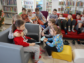 W bibliotece szkolnej