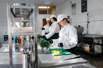 Zajęcia w pracowni gastronomicznej