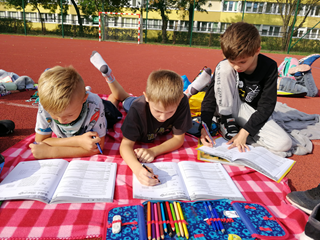 lekcja na boisku