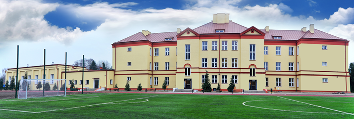 budynek szkoły przy ul. Słowackiego 2