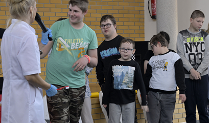 Na szkolnych imprezach świetnie się bawimy