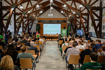 Aula wystawienniczo-konferencyjna w budynku Centrum Kształcenia Zawodowego nr 6 przy ul. Grunwaldzkiej 18 