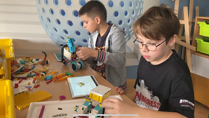 Uczymy się programowania i robotyki w Laboratorium przyszłości.