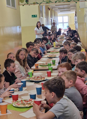 Wielkanocne śniadanie w szkole