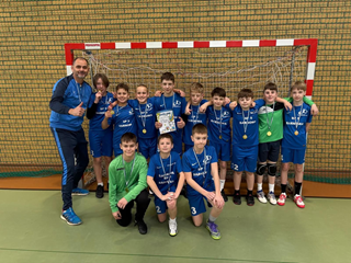 Mistrzowie Powiatu Rawickiego w Piłce Ręcznej