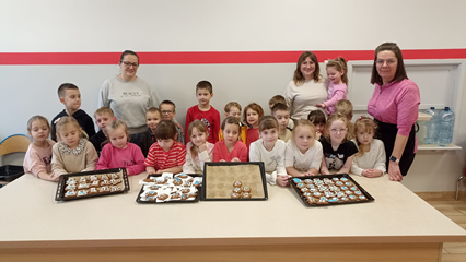 Kultywujemy Tradycje Świąteczne - Pieczenie Pierników 