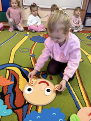 zabawy najmłodszych