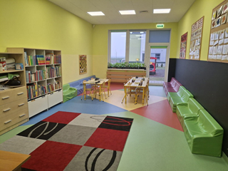 Sala do nauki języka angielskiego.