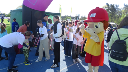 Zespół Wolontariatu współpracuje z wieloma instytucjami podczas realizacji wielu imprez sportowych czy akcji charytatywnych