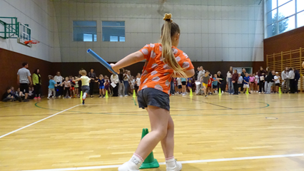 Udział w projektach sportowych daje możliwość udziału dzieciom w każdym wieku w rywalizacji sportowej