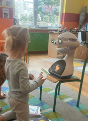 ZAJĘCIA Z JĘZYKA AGIELSKIGO ROBOT EMYS