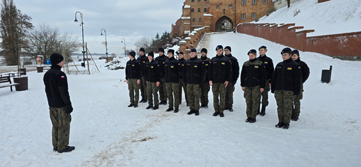 Zajęcia musztry zimą
